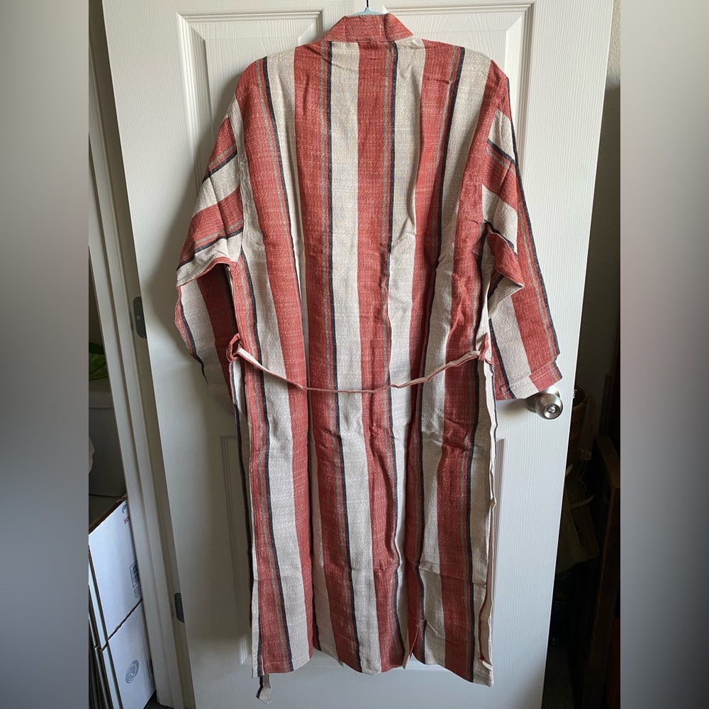 Oddbird Turkish Robe - Picture 2 of 7